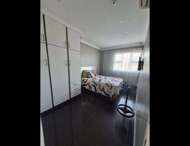 3 BEDROOM HOUSE FOR SALE IN NEWLANDS EAST